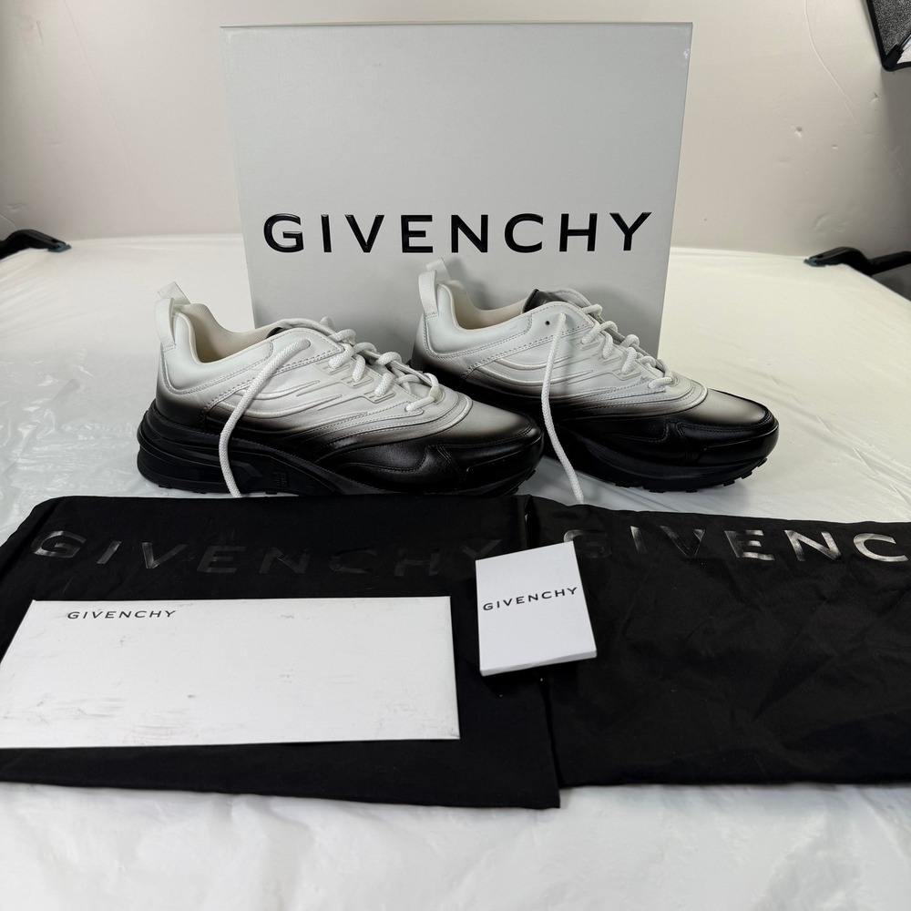 Givenchy TK-MX Men's White Black Gradient Low Top Luxury Sneakers FR 43